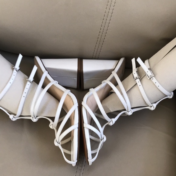 Cage sandals - Picture 2 of 4